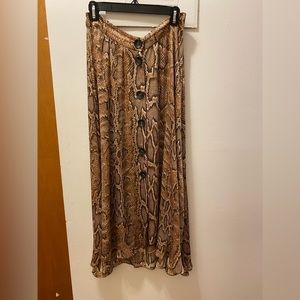 Selling Zara Snake Skin Skirt
